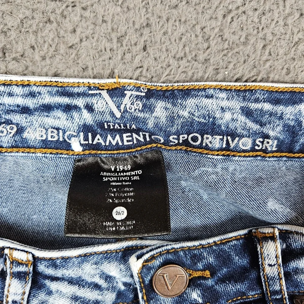 Versace V19-69 Abbigliamento Sportivo SRL Milano Italia 26/2 Acid Wash‎